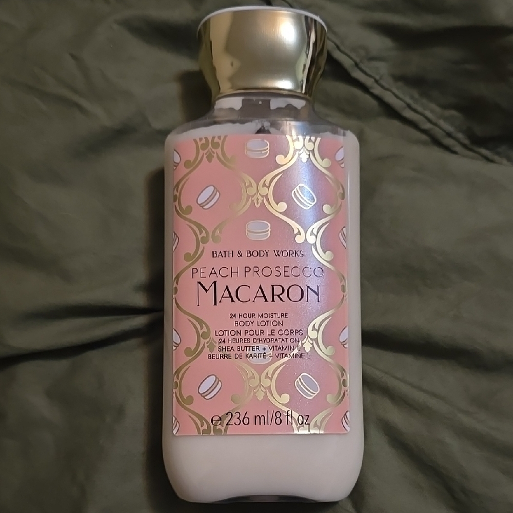 Bath & Body Works Peach Prosecco Macaron Body Lotion - Pink